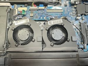 3 พ.ย.67 HP Pavillion Gaming 15-ec1117AX อาการเครื่องร้อน พัดลม CPU มีเสียงเกร็กๆ ต้องการเปลี่ยนพัดลม CPU ใหม่ - Image 3