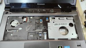 5 ธ.ค.67 Lenovo V480 ลูกค้าต้องการทำความสะอาดภายในเครื่องเพราะฝุ่นเยอะ พัดลม CPU มีเสียงดัง - Image 3