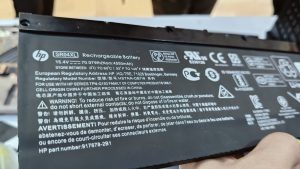 29 ธ.ค.67 HP Omen 15-dc1027TX ลูกค้าแจ้งว่าเปิดเครื่องแล้วโชว์เตือน Battery เครื่องขึ้น BlueScreen บ่อยครั้งทำงานไม่ได้ต้องการเทสว่าอะไรเสีย เสียบ Adapter 200W ขนาด 19.5V/10.3A แล้วแบตเตอรี่ไม่ขึ้นโชว์ว่าชาร์จ - Image 3