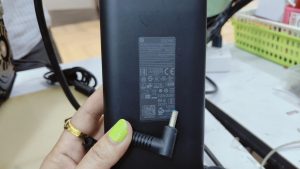 29 ธ.ค.67 HP Omen 15-dc1027TX ลูกค้าแจ้งว่าเปิดเครื่องแล้วโชว์เตือน Battery เครื่องขึ้น BlueScreen บ่อยครั้งทำงานไม่ได้ต้องการเทสว่าอะไรเสีย เสียบ Adapter 200W ขนาด 19.5V/10.3A แล้วแบตเตอรี่ไม่ขึ้นโชว์ว่าชาร์จ - Image 5