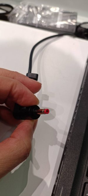 28 ม.ค.68 Lenvovo Ideapad 100-145IBD Adapter ขนาด 20V/2.25A หัว 4.0x1.7mm เดิมเสียต้องการซื้อ Adapter ใหม่ Grade Original - Image 1