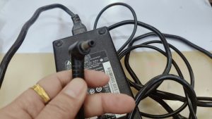 19 ม.ค.68 Adapter Delta ขนาด 19.5V/9.23A หัว 5.5x2.5mm เสียต้องการซื้อ Adapter ตัวใหม่ - Image 2