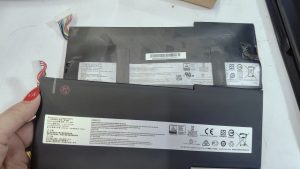 1 ก.พ.68 MSI MS-16R4 แบตเตอรี่เดิม Pass : BTY-M6K เสื่อมบวม สำรองไฟได้น้อย แบตเตอรี่บวมทำให้ทัชแพทบูดผิดรูป - Image 6