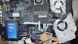 1 ก.พ.68 MSI MS-16R4 แบตเตอรี่เดิม Pass : BTY-M6K เสื่อมบวม สำรองไฟได้น้อย แบตเตอรี่บวมทำให้ทัชแพทบูดผิดรูป - Image 7