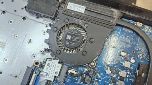 23 ก.พ.68 HP 14-by1053dx แบตเตอรี่เดิม Pass : HT03TX เสื่อมไม่สำรองไฟเปิดเครื่องแจ้งเตือนแบตเตอรี่ พัดลม CPU มีเสียงดัง บอดี้เครื่องขาพับแตกด้วยต้องการซ่อม - Image 6