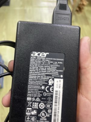 8 มี.ค.68 Adapter Acer ขนาด 19V/7.1A หัว 5.5x1.7mm (ปลายสีม่วง) เสียไฟไม่ออกต้องการซื้อ Adapter ใหม่ Grade Original - Image 1