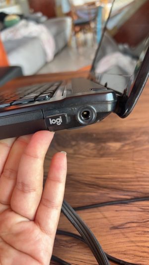 17 เม.ย.68 Lenovo Adapter เดิมขนาด 20V/3.25A หัว 5.5x2.5mm ทรงกระดูกเดิมเสียต้องการ Adapter ใหม่ - Image 2