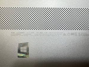 11 ธ.ค.68 HP 15s-eQ2135AU อาการจอจางเนื่องจากลูกค้าแกะเครื่องจะทำความสะอาด ไม่แน่ใจว่าเป็นที่จอหรือไม่ ขนาด 15.6"/Slim/IPS/ไม่มีขอบ/ไม่มีหู Pass : NV16FHM-N45 - Image 2