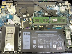 16 ก.พ.69 Dell Latitude 3400 แบตเตอรี่เดิม Pass : YRDD6 ตัวเดิมไม่สำรองไฟต้องการเปลี่ยนแบตเตอรี่ใหม่ Grade Original พร้อมเปลี่ยน - Image 3