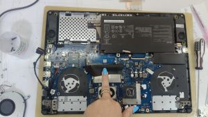 11 พ.ค.69 Asus FX506L พัดลม CPU มีเสียงดังและหมุนรอบเบา ทำให้เครื่องร้อนต้องการเปลี่ยนพัดลม CPU ใหม่ซ้าย-ขวา - Image 3