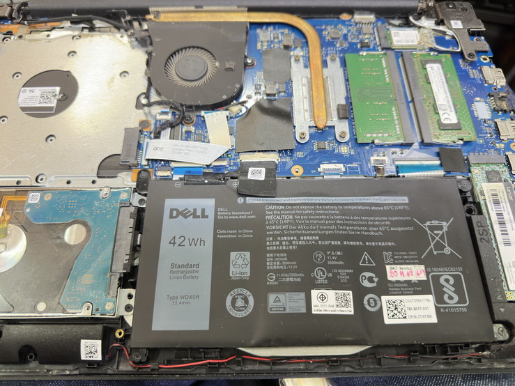 12 ต.ค.69 Dell Inspiron 3581 (P75F) ลูกค้าเคยเปลี่ยนแบตรี่ไปแล้วเมื่อ 20/11/67 Pass : WDXOR ตอนนี้เสื่อมไม่สำรองไฟแล้วต้องการเปลี่ยนแบตเตอรี่ใหม่ Grade เดิม